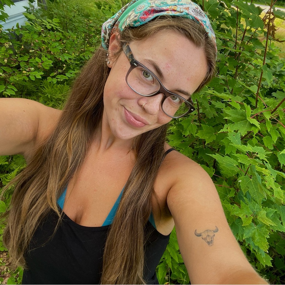 Meet your Posher, Emilie